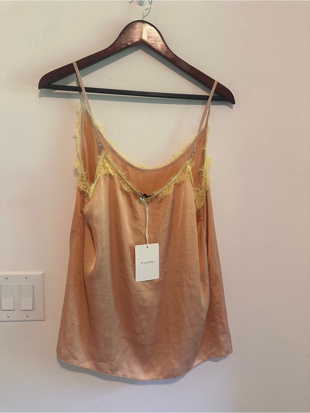 Tucci Peach Satin Lace Trim Cami Tank Top Size M - Picture 3 of 5